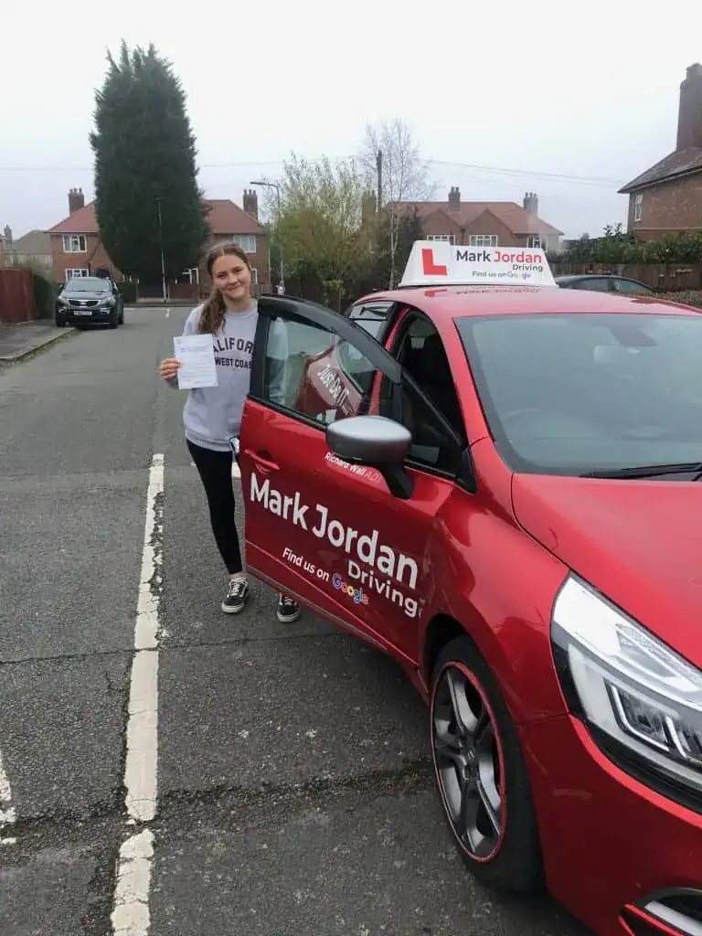 driving-lessons-in-ashby-Mark-Jordan-Driving-768x1024